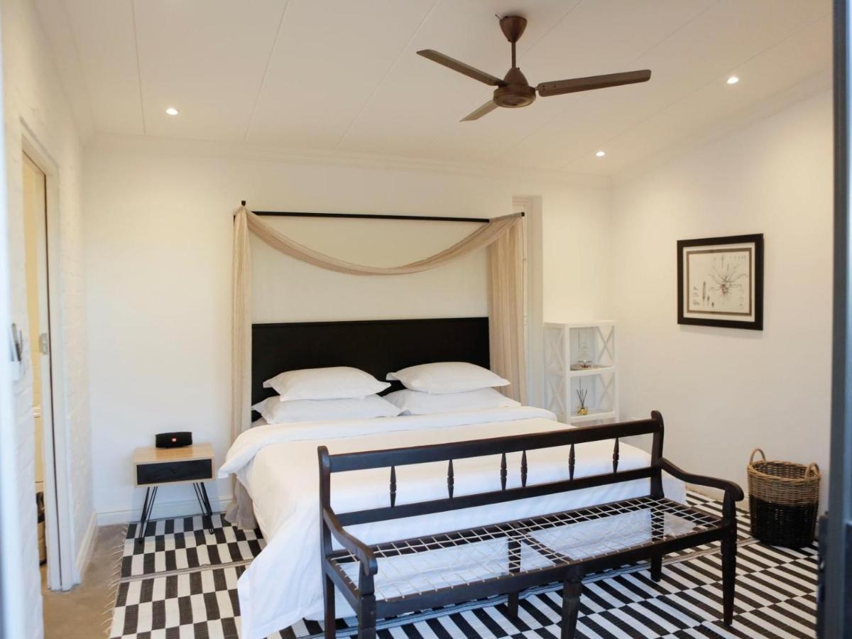 Liedjiesbos Urban Olive Farm Bed & Breakfast Bloemfontein Exterior photo