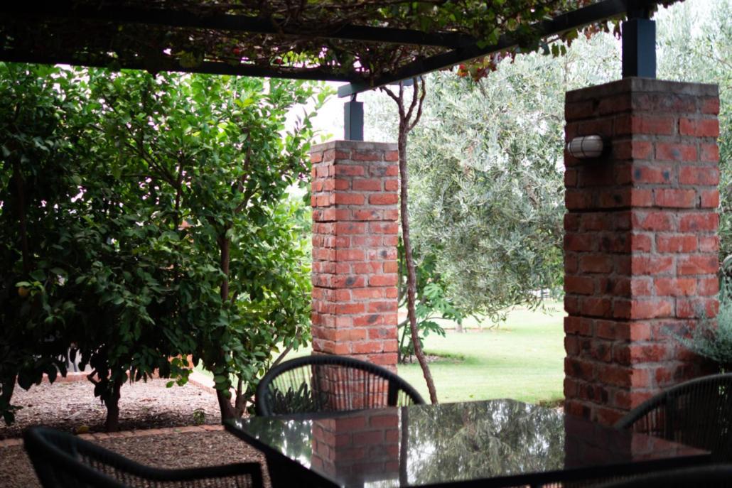 Liedjiesbos Urban Olive Farm Bed & Breakfast Bloemfontein Exterior photo